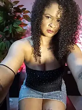 Snapshot of JessyFon chatting on 07-12-26, 01:17 JessyFon online show from 07-12-26, 01:17