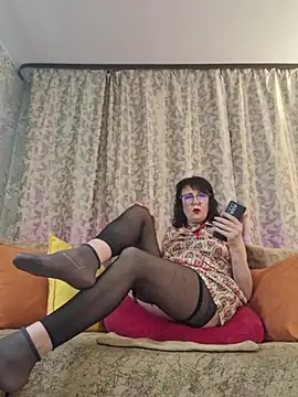 LaliaMia online show from 04-04-26, 04:02