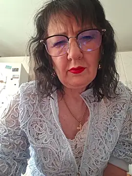 Snapshot of LaliaMia chatting on 04-19-26, 02:45 LaliaMia online show from 04-19-26, 02:45