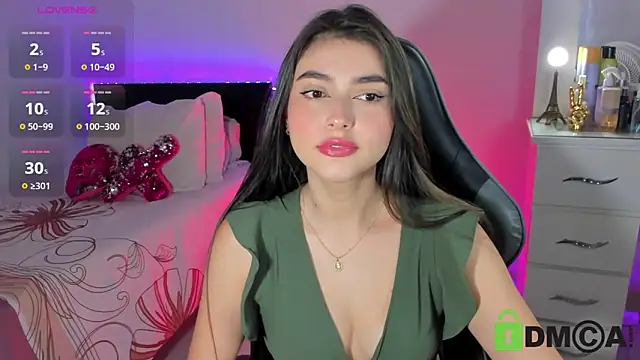 Snapshot of esmeralda_le chatting on 04-16-26, 11:44 esmeralda le online show from 04-16-26, 11:44