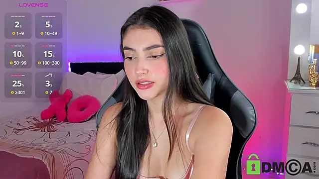 Snapshot of esmeralda_le chatting on 04-11-26, 02:21 esmeralda le online show from 04-11-26, 02:21