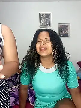 Peluchita girl online show from 04-21-26, 03:40