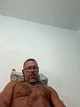 Snapshot of paizao1977brazil chatting on 05-09-26, 07:39 paizao1977brazil online show from 05-09-26, 07:39