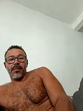 Snapshot of paizao1977brazil chatting on 04-12-26, 05:05 paizao1977brazil online show from 04-12-26, 05:05