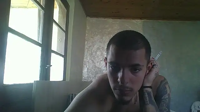 robertmrn112 online show from 06-26-26, 02:23