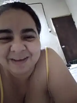 Snapshot of Golositadeamor chatting on 06-29-26, 08:19 Golositadeamor online show from 06-29-26, 08:19