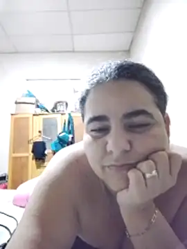 Snapshot of Golositadeamor chatting on 06-18-26, 02:21 Golositadeamor online show from 06-18-26, 02:21