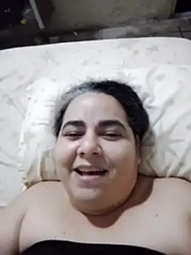 Snapshot of Golositadeamor chatting on 06-08-26, 01:39 Golositadeamor online show from 06-08-26, 01:39