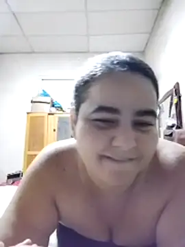 Snapshot of Golositadeamor chatting on 06-14-26, 02:46 Golositadeamor online show from 06-14-26, 02:46