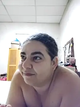 Snapshot of Golositadeamor chatting on 06-11-26, 02:53 Golositadeamor online show from 06-11-26, 02:53