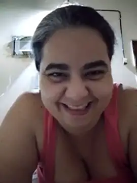 Snapshot of Golositadeamor chatting on 07-02-26, 12:11 Golositadeamor online show from 07-02-26, 12:11