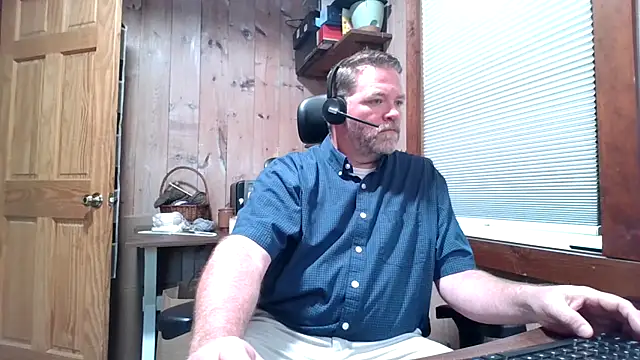 Snapshot of JJ_CONN78 chatting on 04-20-26, 02:40 JJ CONN78 online show from 04-20-26, 02:40
