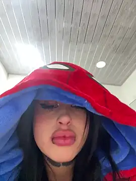 Milk lee7 online show from 04-08-26, 09:55