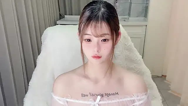 Snapshot of xiaoyugan_cute chatting on 05-26-26, 02:59 xiaoyugan cute online show from 05-26-26, 02:59