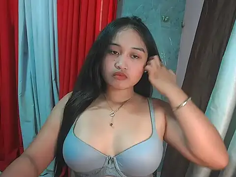 Snapshot of ur_truelyhot_dre chatting on 04-14-26, 05:34 ur truelyhot dre online show from 04-14-26, 05:34