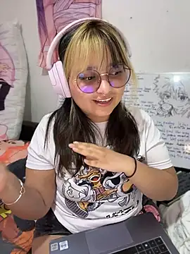 Snapshot of ZoeyDoll_ chatting on 05-28-26, 02:52 ZoeyDoll online show from 05-28-26, 02:52