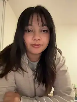 Snapshot of ZoeyDoll_ chatting on 06-18-26, 01:59 ZoeyDoll online show from 06-18-26, 01:59