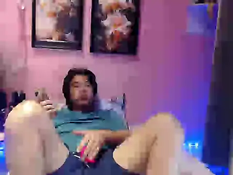 akiramoore online show from 05-15-26, 12:14
