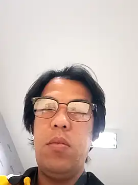 akiramoore online show from 05-25-26, 12:21