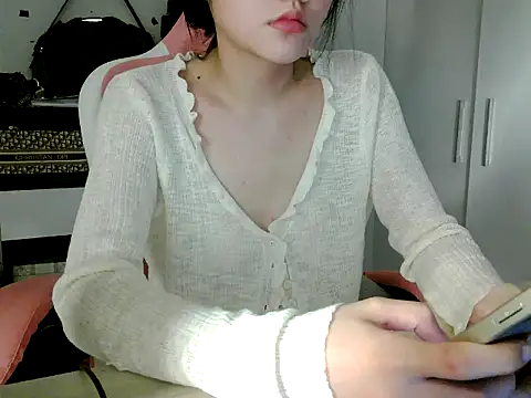lucienguyen online show from 07-20-26, 05:37