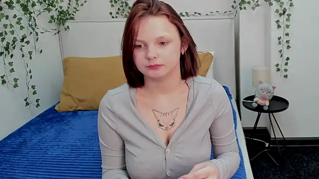 Snapshot of Charlotte_Stee chatting on 04-16-26, 01:50 Charlotte Stee online show from 04-16-26, 01:50