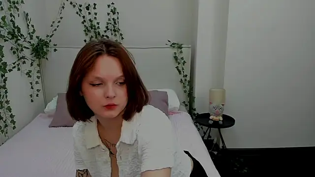 Snapshot of Charlotte_Stee chatting on 07-01-26, 02:12 Charlotte Stee online show from 07-01-26, 02:12