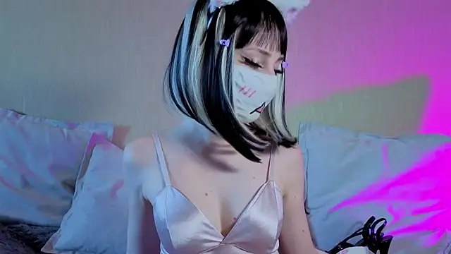 LunaNyanmi online show from 07-21-26, 01:56
