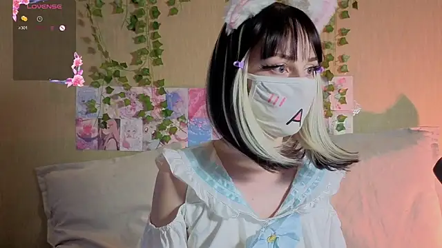 LunaNyanmi online show from 06-01-26, 02:28