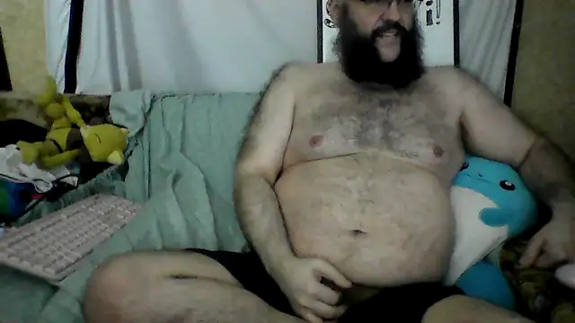 Snapshot of BriTheTopBear chatting on 06-16-26, 12:10 BriTheTopBear online show from 06-16-26, 12:10