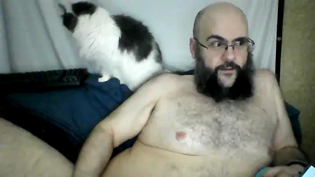 Snapshot of BriTheTopBear chatting on 04-21-26, 01:42 BriTheTopBear online show from 04-21-26, 01:42