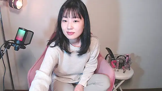 Miachan 01 online show from 05-21-26, 01:14