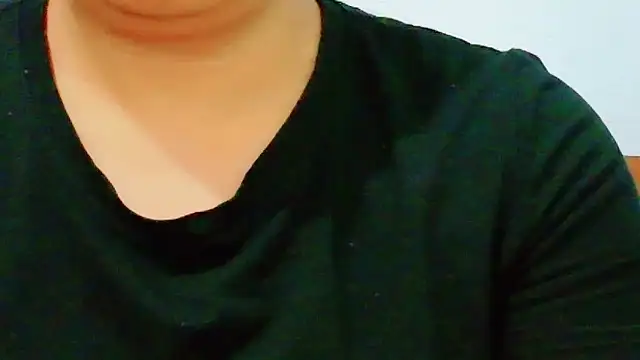 Snapshot of MojaditPussy chatting on 05-02-26, 11:59 MojaditPussy online show from 05-02-26, 11:59