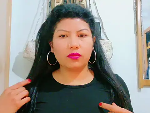 Snapshot of MojaditPussy chatting on 05-10-26, 03:25 MojaditPussy online show from 05-10-26, 03:25