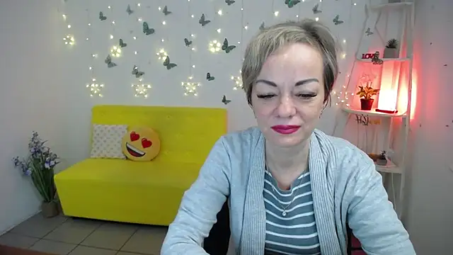 Snapshot of NikaMayu chatting on 05-07-26, 05:22 NikaMayu online show from 05-07-26, 05:22