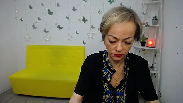 Snapshot of NikaMayu chatting on 05-14-26, 05:15 NikaMayu online show from 05-14-26, 05:15