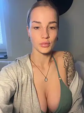 cocoj  online show from 04-11-26, 05:59