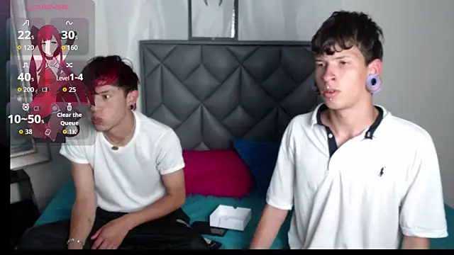 Demian y Salvatore online show from 04-09-26, 06:36