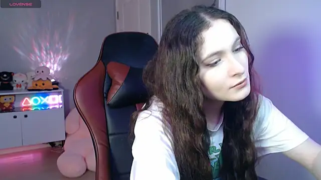 solitudebby online show from 04-25-26, 06:27