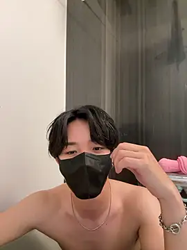 Snapshot of dadamaruu chatting on 05-16-26, 01:32 dadamaruu online show from 05-16-26, 01:32