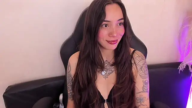 Snapshot of Cata_Jonees chatting on 04-23-26, 07:15 Cata Jonees online show from 04-23-26, 07:15