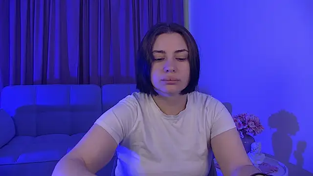 Snapshot of AdrianaToress chatting on 05-08-26, 05:11 AdrianaToress online show from 05-08-26, 05:11