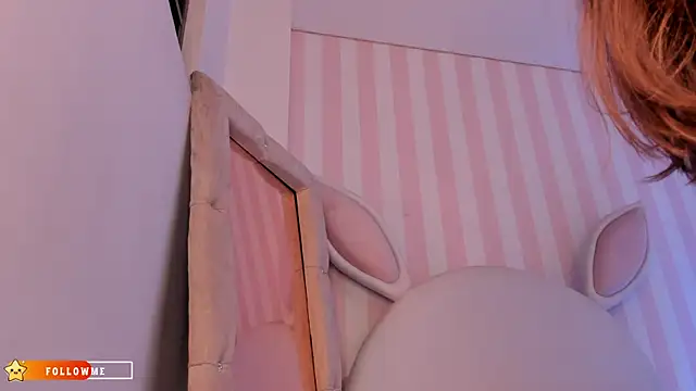 Snapshot of goddess_Artemisa chatting on 05-16-26, 01:59 goddess Artemisa online show from 05-16-26, 01:59
