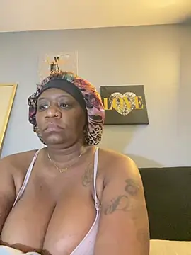 Snapshot of amberchill26 chatting on 07-16-26, 01:30 amberchill26 online show from 07-16-26, 01:30