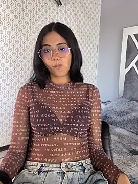 BabyLuli Pink online show from 04-22-26, 05:09