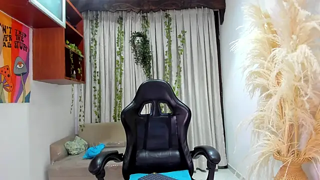 AngelDrake  online show from 04-10-26, 04:30