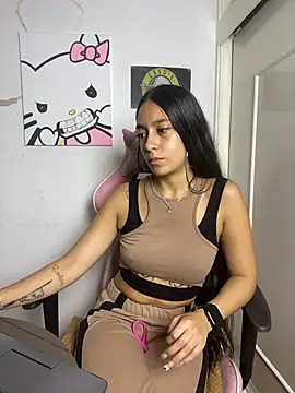 Snapshot of DulceLatinaxo chatting on 07-07-26, 01:08 DulceLatinaxo online show from 07-07-26, 01:08