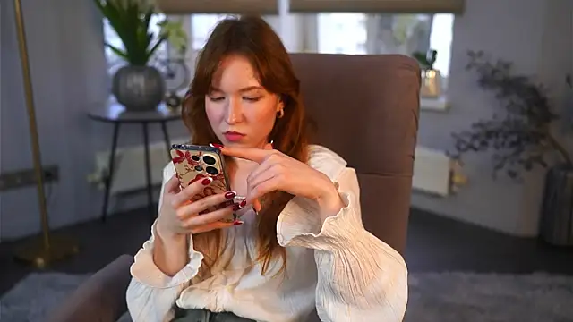 AvisKaplin online show from 04-07-26, 01:13