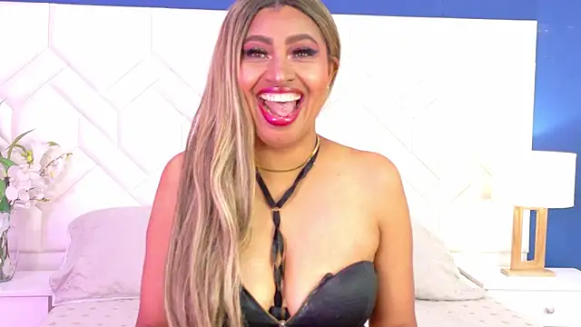 Snapshot of Kiara_Parker_ chatting on 05-16-26, 09:03 Kiara Parker online show from 05-16-26, 09:03