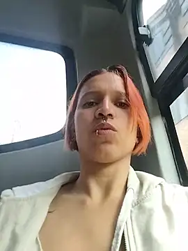 Mia 0-4 online show from 05-20-26, 04:37
