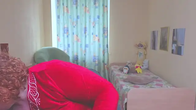 Snapshot of Fara_Flutte chatting on 05-13-26, 05:14 Fara Flutte online show from 05-13-26, 05:14